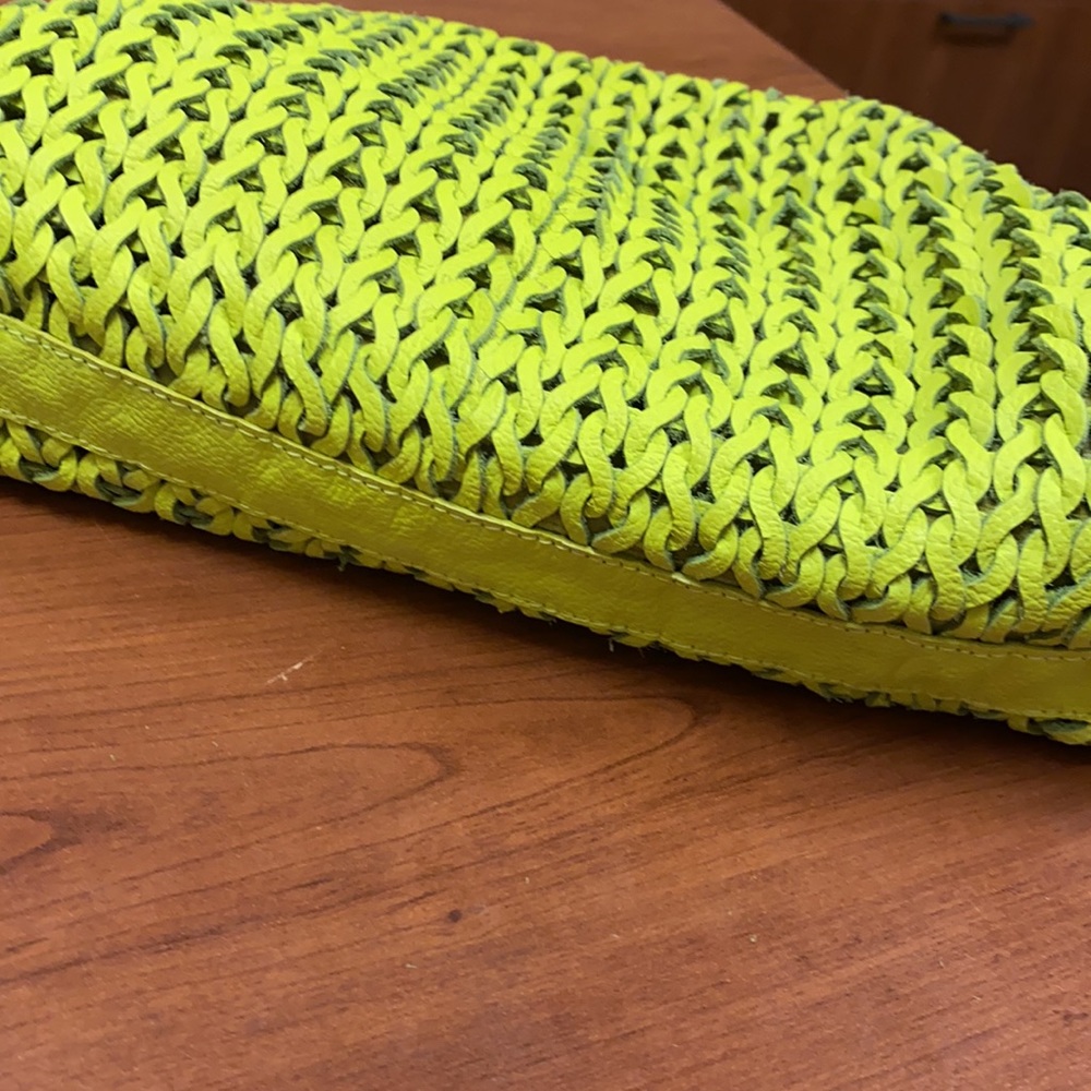 Jhoan Sebastian Grey leather woven clutch neon - Picture 8 of 15